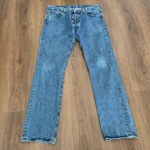 Levi's 501 Jeans‎ Button Fly Light Wash Denim Straight Leg Men's 38x36